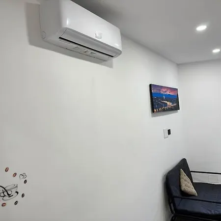 Elegante Alloggio Centro Apartman *